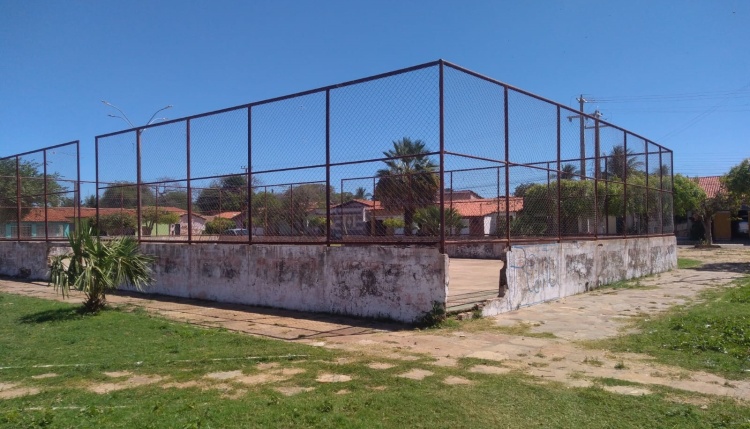 Quadra de esportes no Bairro Paulo VI em Campo Maior